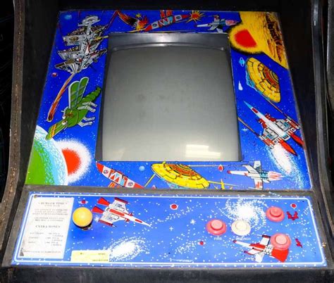 BURGER TIME ARCADE GAME IN SPACE CABINET - Kastner Auctions