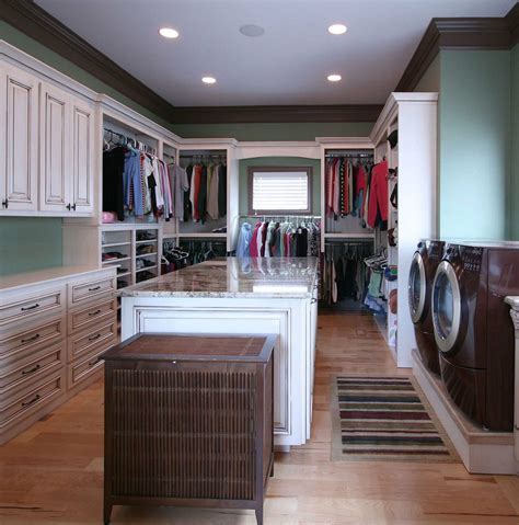 Small Master Bathroom And Closet Combo