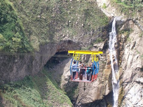 Andean Trekker: The Route of the Waterfalls - Ecuador