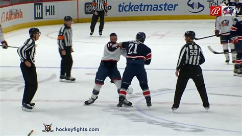 Gavin Bayreuther vs. Garnet Hathaway, January 08, 2023 - Columbus Blue ...