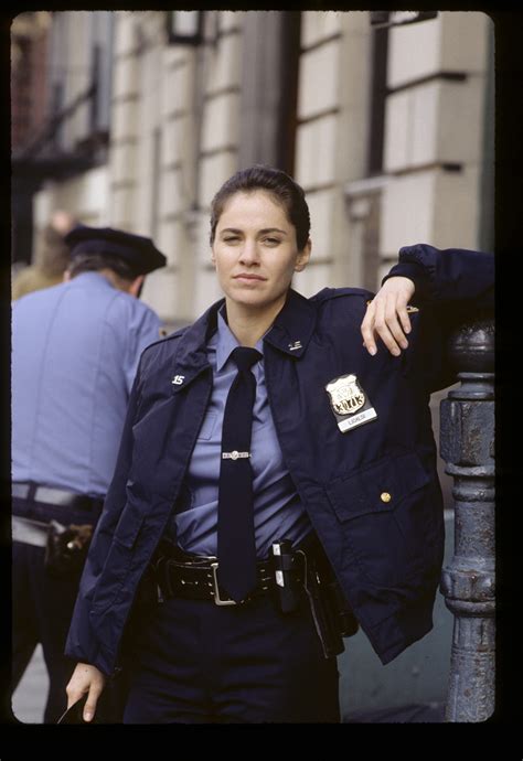 'NYPD Blue': The Top 4 Episodes to Stream on Hulu