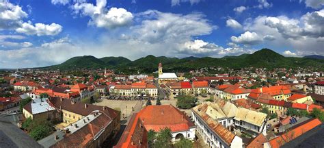 City of Baia Mare, Romania [2724x1247] : CityPorn