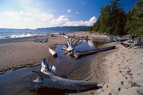 Agawa Bay at Lake Superior, Provincial … – License image – 70044523 Image Professionals