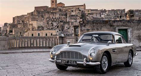 WATCH: James Bond Stunt Driver Tears It Up In The Aston Martin DB5