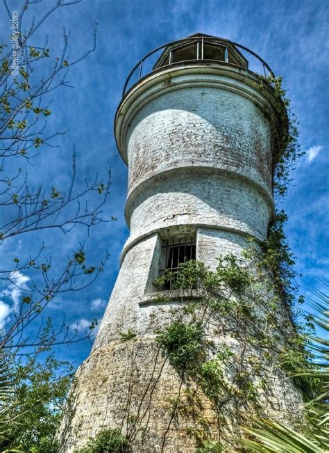 Old lighthouse, ponchartrain beach | Beautiful lighthouse, Lighthouse ...