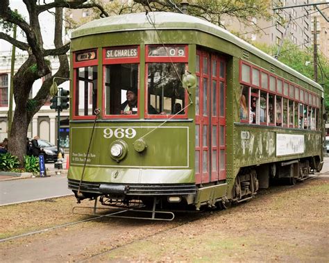 How to Ride the St. Charles Streetcar in New Orleans | New orleans ...