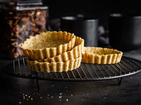 Flaky Keto Pie Crust | KetoDiet Blog