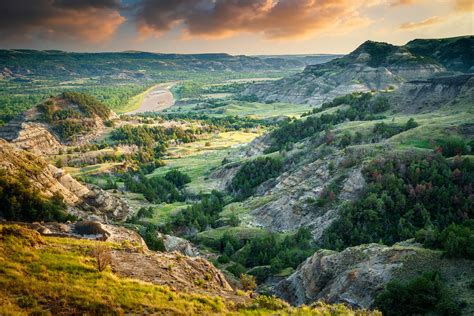 River Bend Overlook at Sunset | Theodore Roosevelt National Park, North Dakota | Rick Berk Fine ...