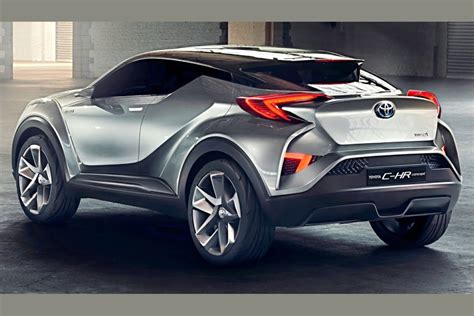 Toyota Chr 2023 Hybrid Cena