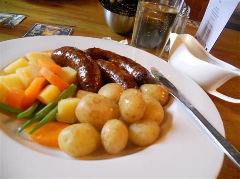 A la mode frangourou: Food in UK, 1: Traditional pub lunch, Wales