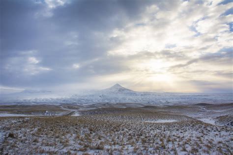 Winter in Sweet Grass Hills, Montana [OC] [4200 x 2800] : r/EarthPorn