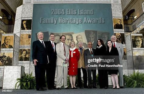 Tom Brokaw Family Photos and Premium High Res Pictures - Getty Images