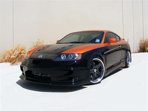 2004 HYUNDAI TIBURON GT CUSTOM 2 DOOR COUPE - Front 3/4 - 157918