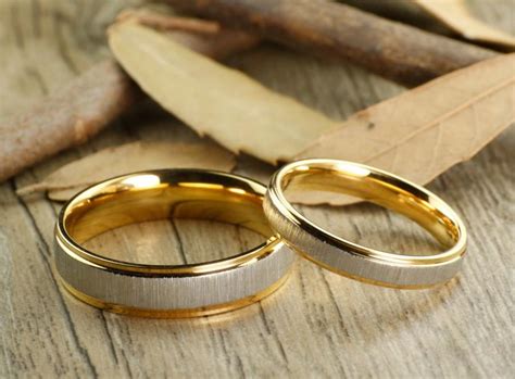 Custom Gifts His And Her Promise Rings - Yellow Gold Wedding Titanium ...