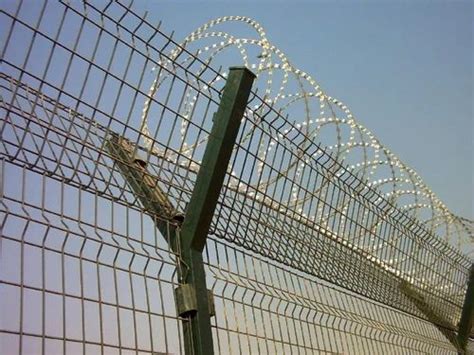 Concertina Wire Fence at Rs 74/kilogram | GI iron fencing wire in Jalandhar | ID: 11140292673