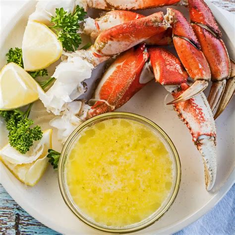 What To Serve With Crab Legs (19+ Tasty Side Dishes That Go With Crab)