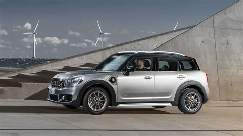 New MINI Countryman Goes Plug-in With 224 HP ALL4 Hybrid Model ...