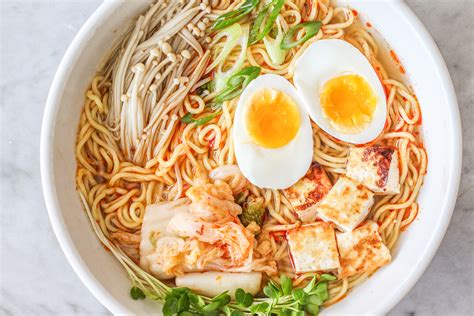 spicy kimchi ramen noodle bowl - Girl on the Range