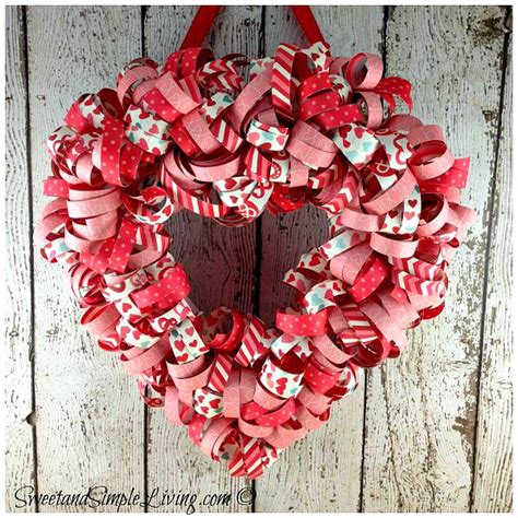 Valentine's Day Heart Wreath with FREE Tutorial