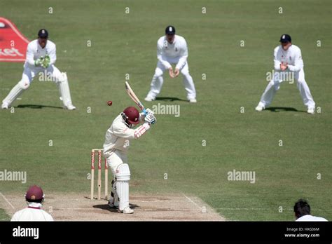 Wicket Keeper Stock Photos & Wicket Keeper Stock Images - Alamy