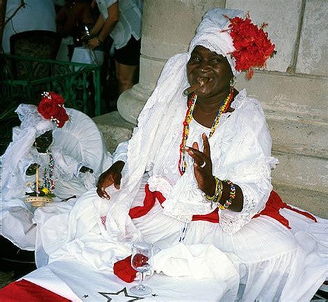 Saraco La Luz De Obbatala: LA SANTERIA CUBANA