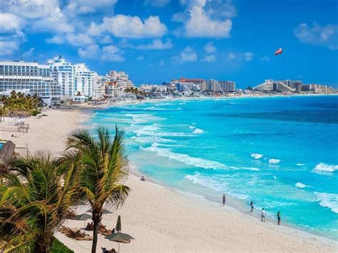 Playa del Carmen vs Cancun: Which is Better for a Beach Vacation in 2022?