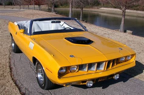 Gorgeous a yellow 1971 Plymouth 'Cuda Convertible! - Kustoms Us | Hemi cuda convertible, Tv cars ...