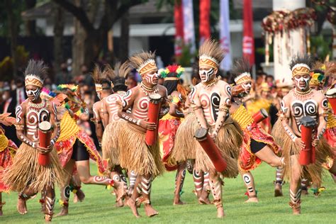 Sekretariat Kabinet Republik Indonesia | Cultural Parade Enlivens ...