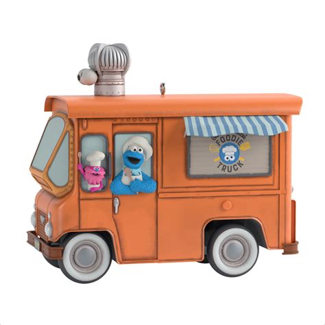 2020 Sesame Street Cookie Monster Foodie Truck *Magic