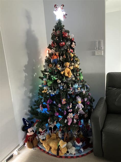 My disney Christmas tree this year! : r/disney