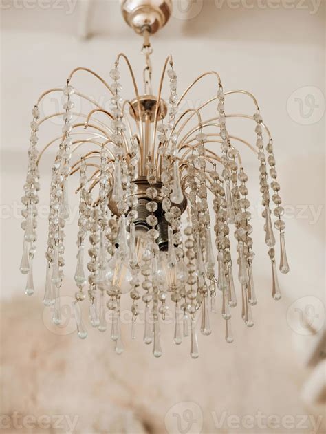 modern elegant chandelier 5692865 Stock Photo at Vecteezy