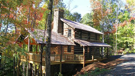 Beautiful Appalachian style Log Cabin love the side porch | Log homes ...