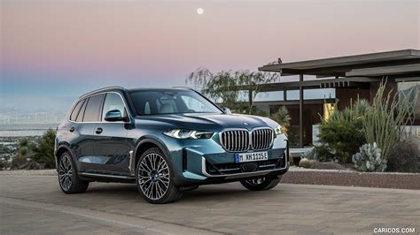 BMW X5 xDrive50e | 2024MY Plug-In Hybrid | Front Three-Quarter