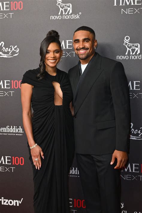 Eagles' Jalen Hurts Steps Out With Girlfriend Bry Burrows at NYC Gala ...