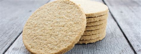 Are Oatcakes Healthy? | Holland & Barrett