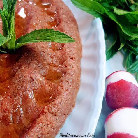 Lebanese Kibbeh Nayyeh (Raw Kibbeh) - Mediterranean Eatz