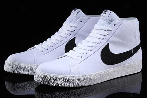 Nike SB Zoom Blazer Mid Canvas