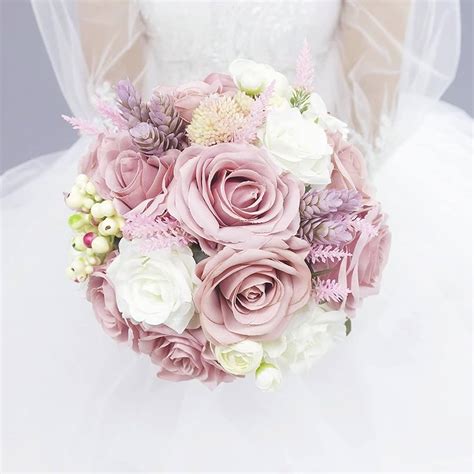 Old Fashioned Wedding Bouquets: 10 Charming Ideas for a Timeless Look