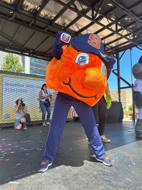 Otto the Orange Is the Newest Member of the Mascot Hall of Fame (Photo Story) — Syracuse ...