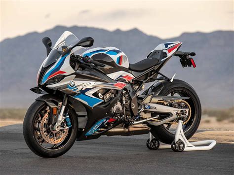 2021 BMW M 1000 RR First Ride Review - MOTORCYCLE REVIEWS - Motorcycle ...