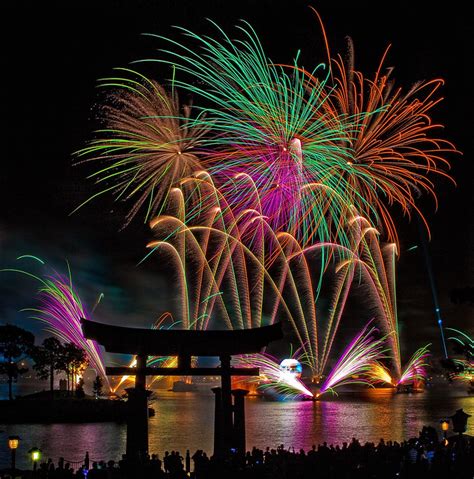 Best Epcot Illuminations Fireworks Viewing Locations - TouringPlans.com ...