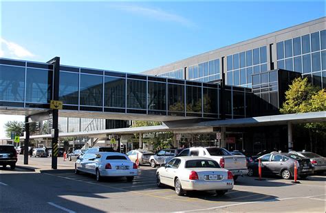 Winnipeg International Airport Terminal Building 1964-2011… | Flickr