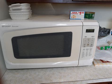 SHARP CAROUSEL MICROWAVE - Schmalz Auctions