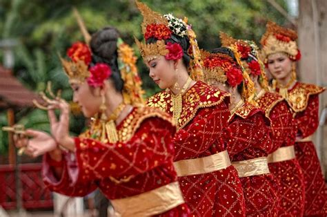 Inilah 34+ Tari Tradisional Di Indonesia yang Terkenal - LezGetReal