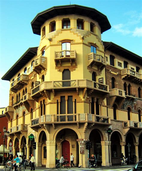 PADOVA (Veneto) - Italy - by Guido Tosatto Padua Italy, Villas In Italy ...