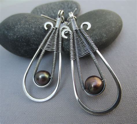 Silver Wire Earrings/ Silver Wire Earrings w/ Freshwater