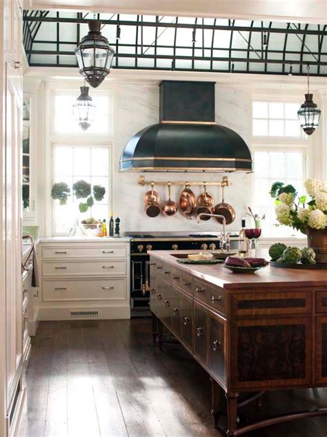 Vintage Kitchen Islands: Pictures, Ideas & Tips From HGTV | HGTV