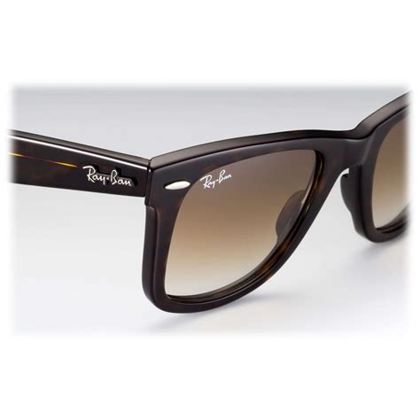 Ray-Ban - RB2140 902/51 - Original Wayfarer Classic - Tartaruga - Lente Marrone Chiaro Sfumata ...