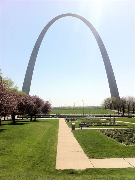 What Does The Gateway Arch In St Louis Missouri Represent | Paul Smith