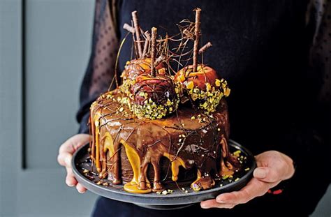 Halloween Cake Drip - Wiki Cakes